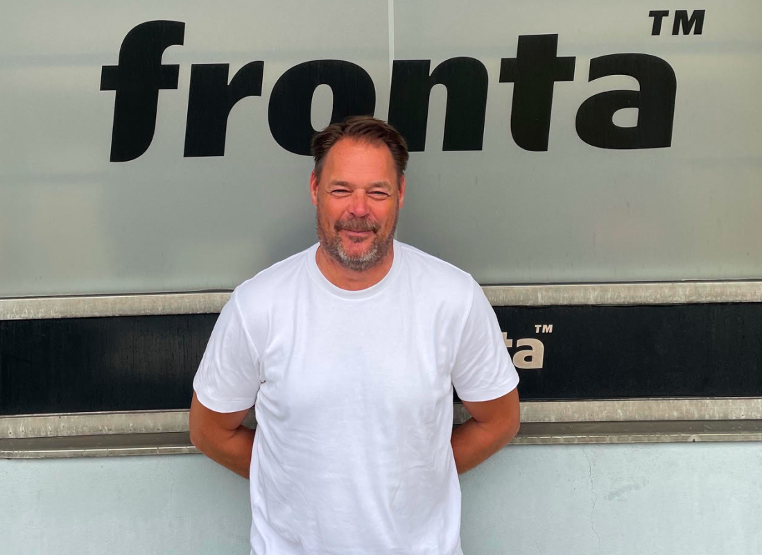 Fredrik Gustafsson, Ägare, Fronta